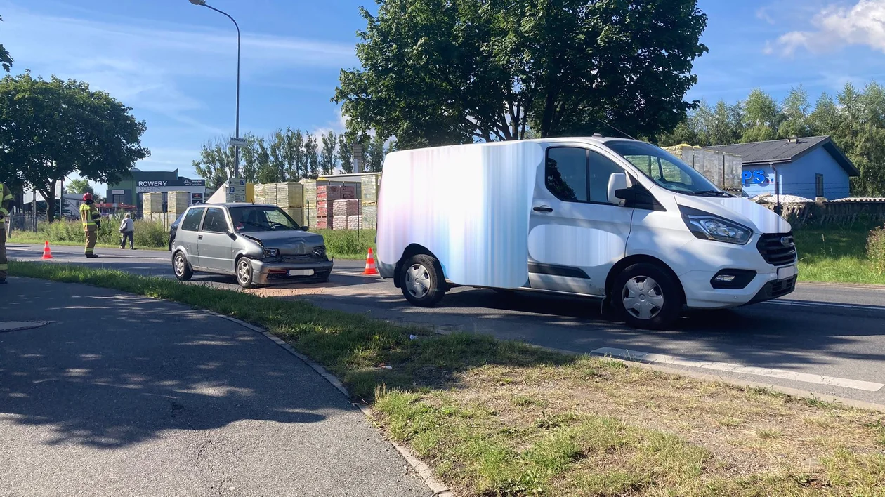 Kłodzko. Poranna kolizja na ul. Noworudzkiej - Zdjęcie główne