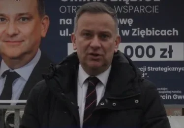 Poseł Gwóźdź tłumaczy się z bilbordów i mówi: To rządowe pieniądze - Zdjęcie główne