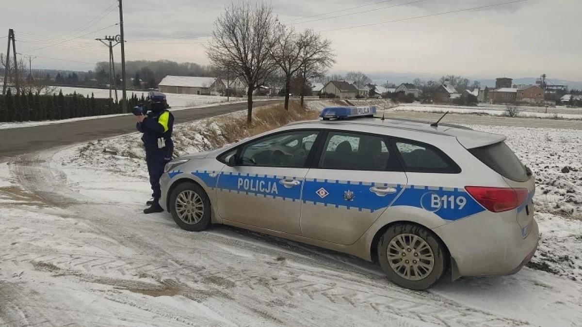 Święta na drogach. Wzmożone kontrole - zadbajmy o bezpieczeństwo - Zdjęcie główne