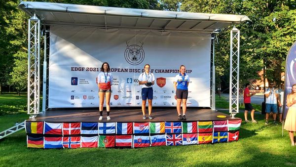 Kłodzko. Weronika Ziemińska zdobyła srebrny medal na Mistrzostwach Europy w Disc Golfie - Zdjęcie główne
