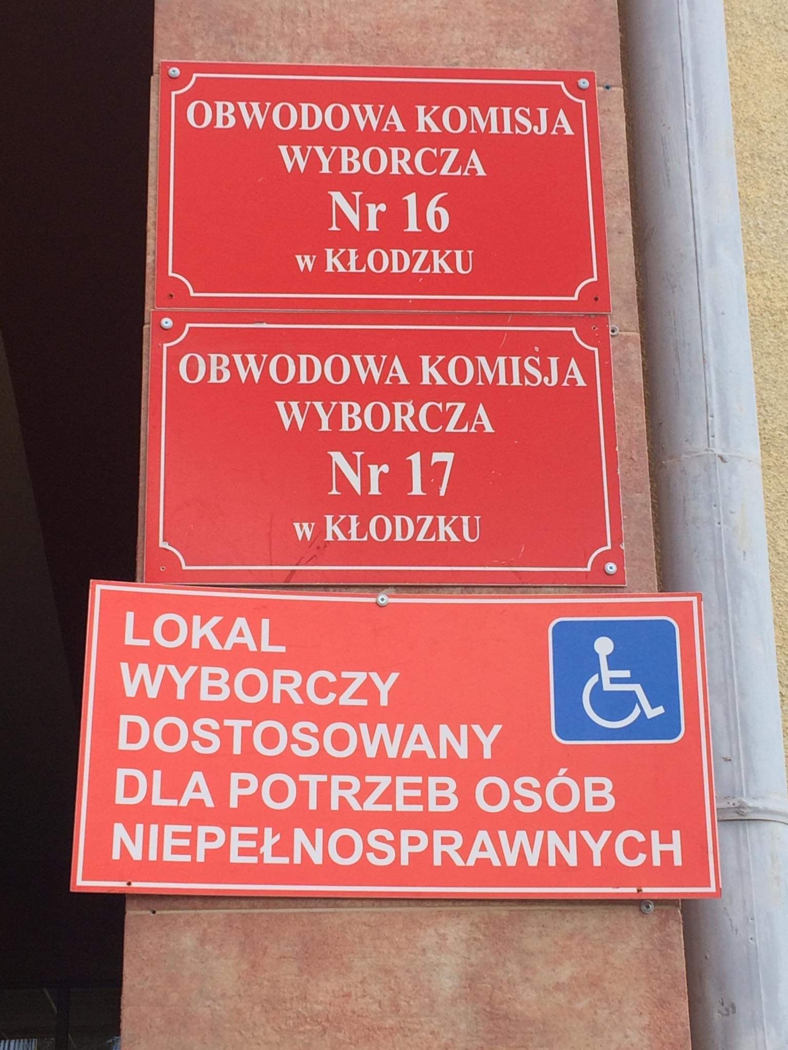 Mieszkańcy głosują w wyborach prezydenckich! - Zdjęcie główne