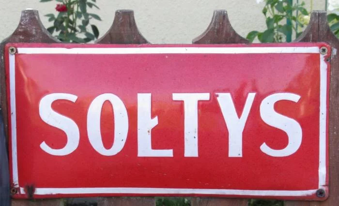 Trzy stówy dla sołtysów. Sejm przyjął ustawę o dodatku dla sołeckich gospodarzy - Zdjęcie główne