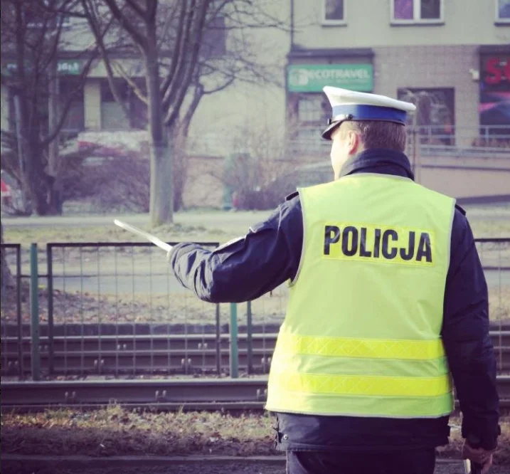 Podał policjantom fałszywą tożsamość. Chciał uniknąć kary - Zdjęcie główne