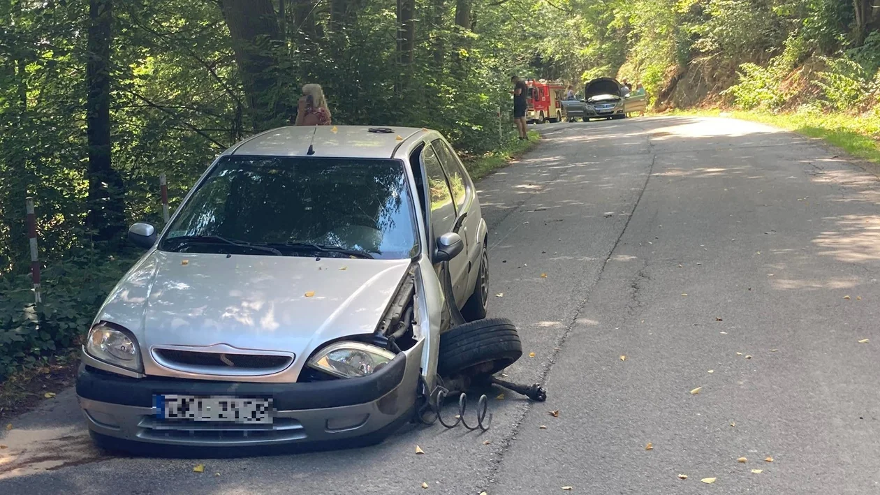 Gmina Kłodzko. Jedna osoba została zabrana do szpitala - Zdjęcie główne