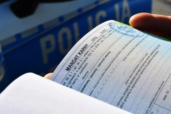 Gmina Kłodzko. 49-latek pędził przez Boguszyn 115 km/h - Zdjęcie główne