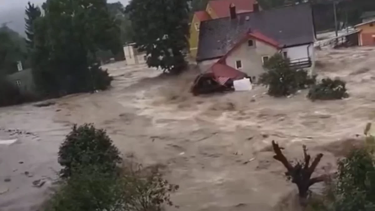 Stronie Śląskie. Spotkanie z mieszkańcami "4 miesiące po powodzi" - Zdjęcie główne