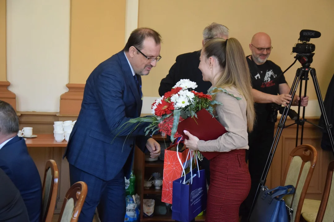 Powiat Kłodzki. Ukraińska biathlonistka otrzymała polskie obywatelstwo [zdjęcia] - Zdjęcie główne