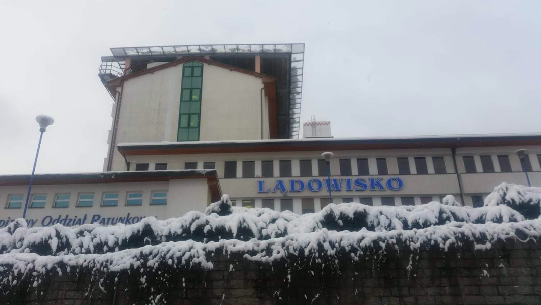 Zima zawitała także pod polanicki szpital