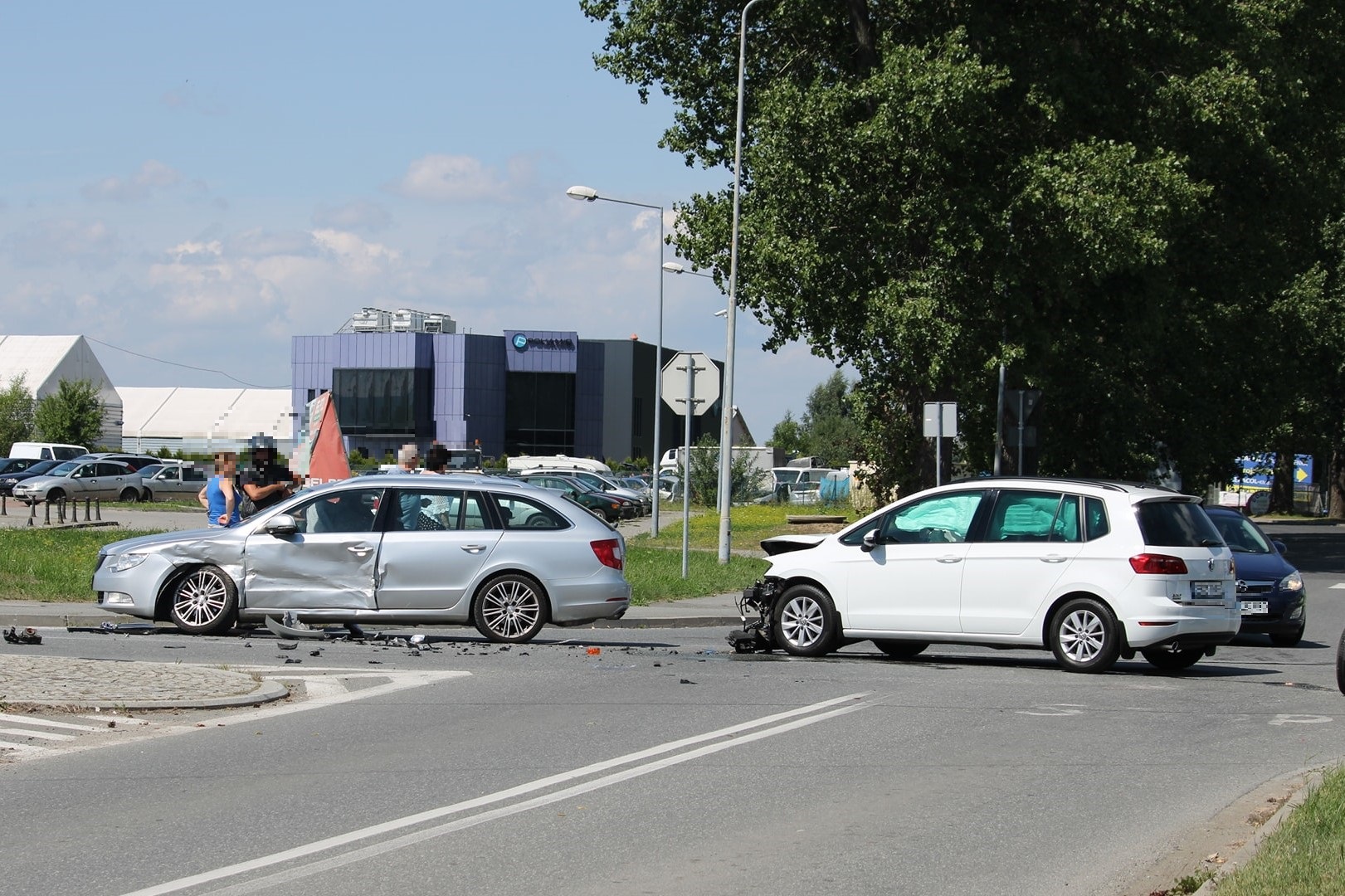 Kłodzko: Niebezpieczne skrzyżowanie - kolejna kolizja przy Objazdowej - Zdjęcie główne