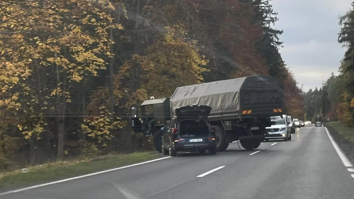 Wypadek na krajowej „ósemce” w okolicach Polanicy-Zdroju - Zdjęcie główne