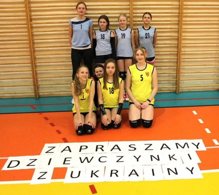 Siatkarki z Kłodzka zapraszają do gry koleżanki z Ukrainy - Zdjęcie główne