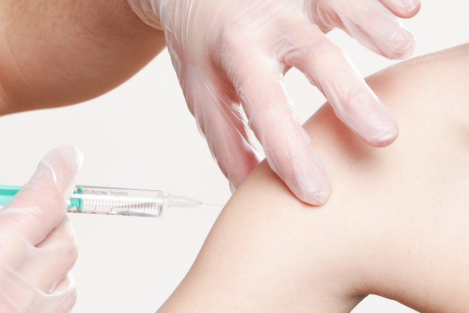 Dolny Śląsk: pierwsze szczepienia przeciwko koronawirusowi - Zdjęcie główne