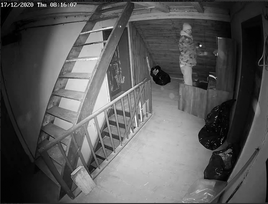 Mężczyzna włamał się do budynku