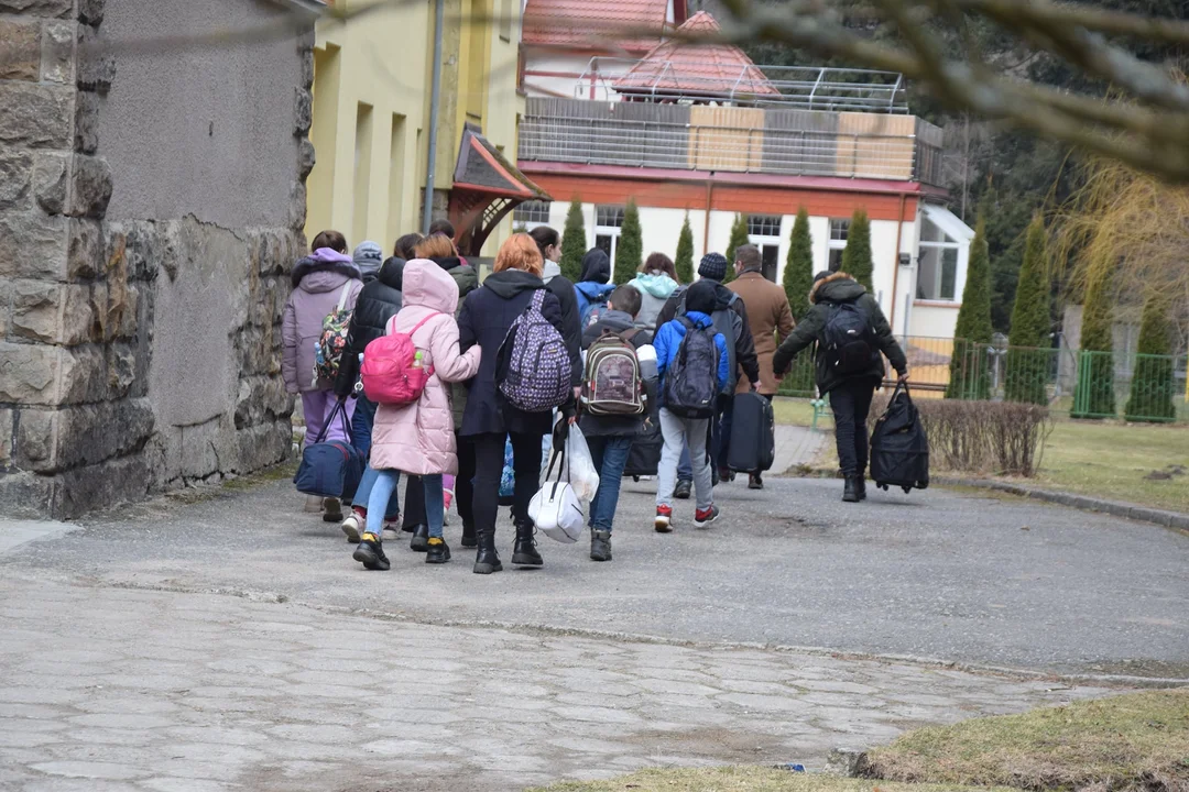 Dzieci z Domu Dziecka w Ukrainie dotarły do Dusznik-Zdroju - Zdjęcie główne