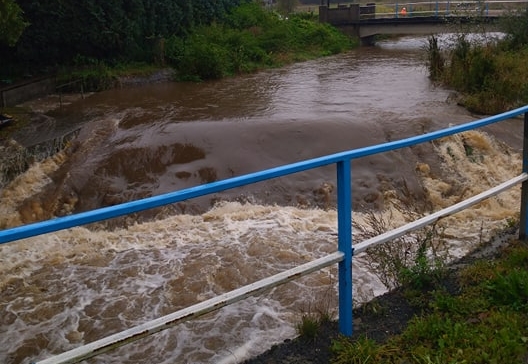 Zagrożenie powodziowe [FOTO, VIDEO] - Zdjęcie główne