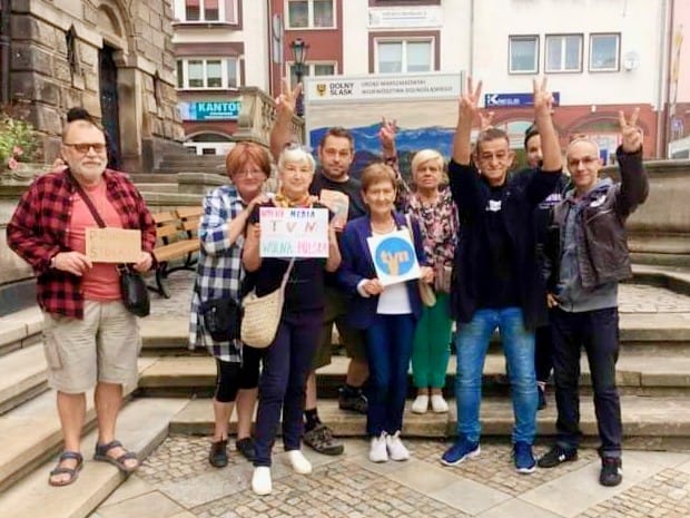 Kłodzko. Protestowali w obronie wolnych mediów - Zdjęcie główne