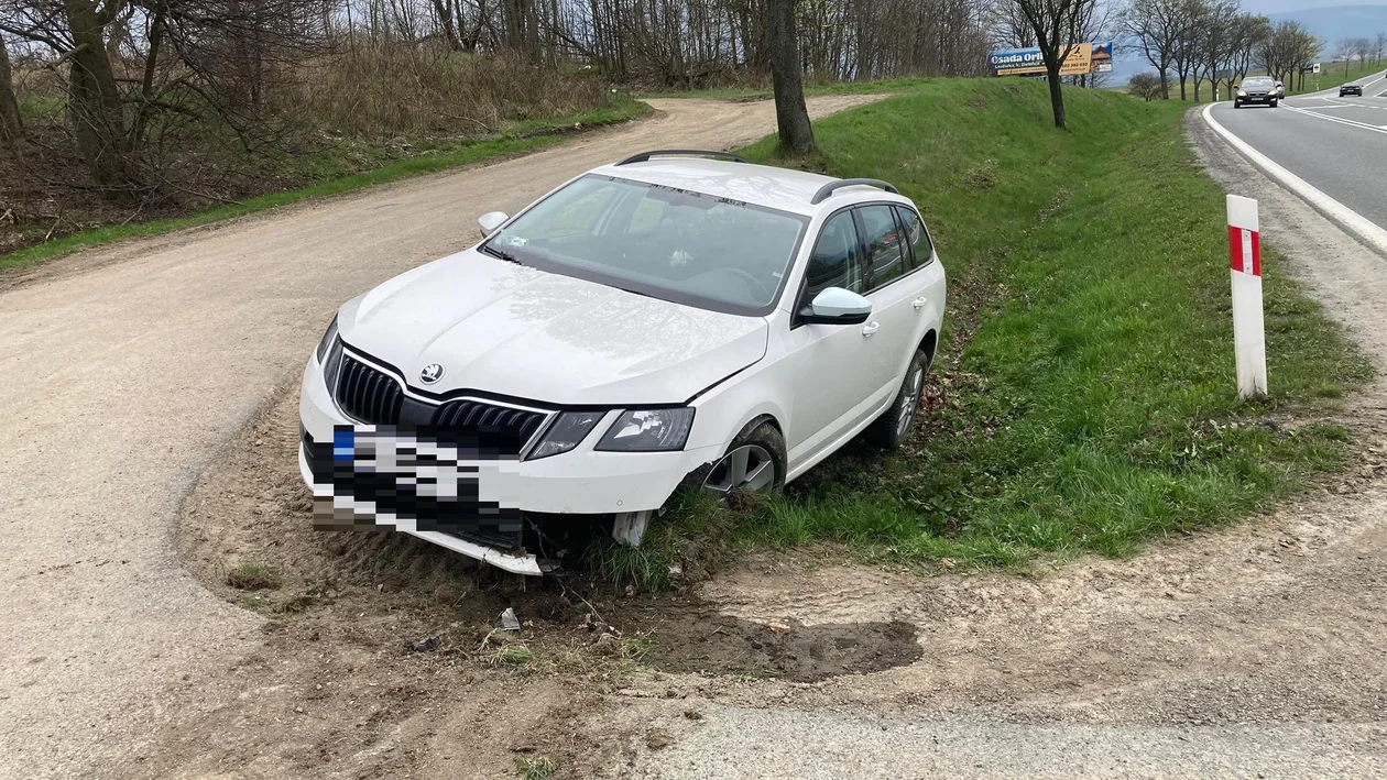 Boguszyn. Na krajowej ósemce auto wypadło z drogi [aktualizacja] - Zdjęcie główne