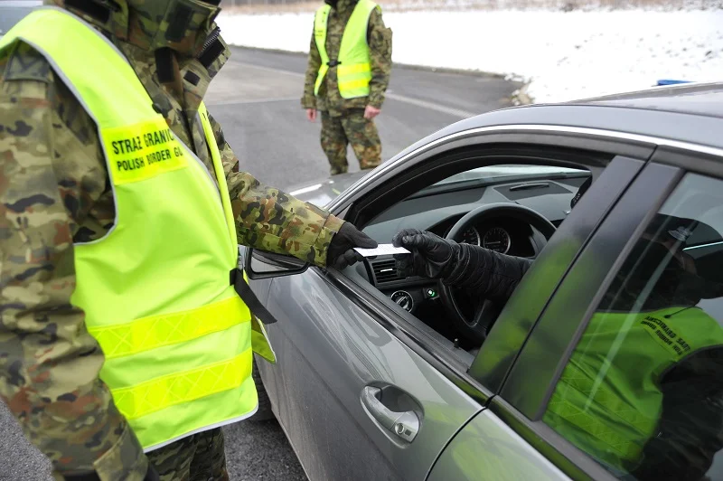 Kudowa-Zdrój. Jechał audi bez prawa jazdy, stracił je trzy dni wcześniej - Zdjęcie główne