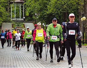 Nordic walking w uzdrowisku - Zdjęcie główne