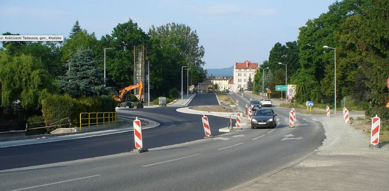 Nowe rondo wciąż bez patrona. Ochrzczą we wrześniu - Zdjęcie główne