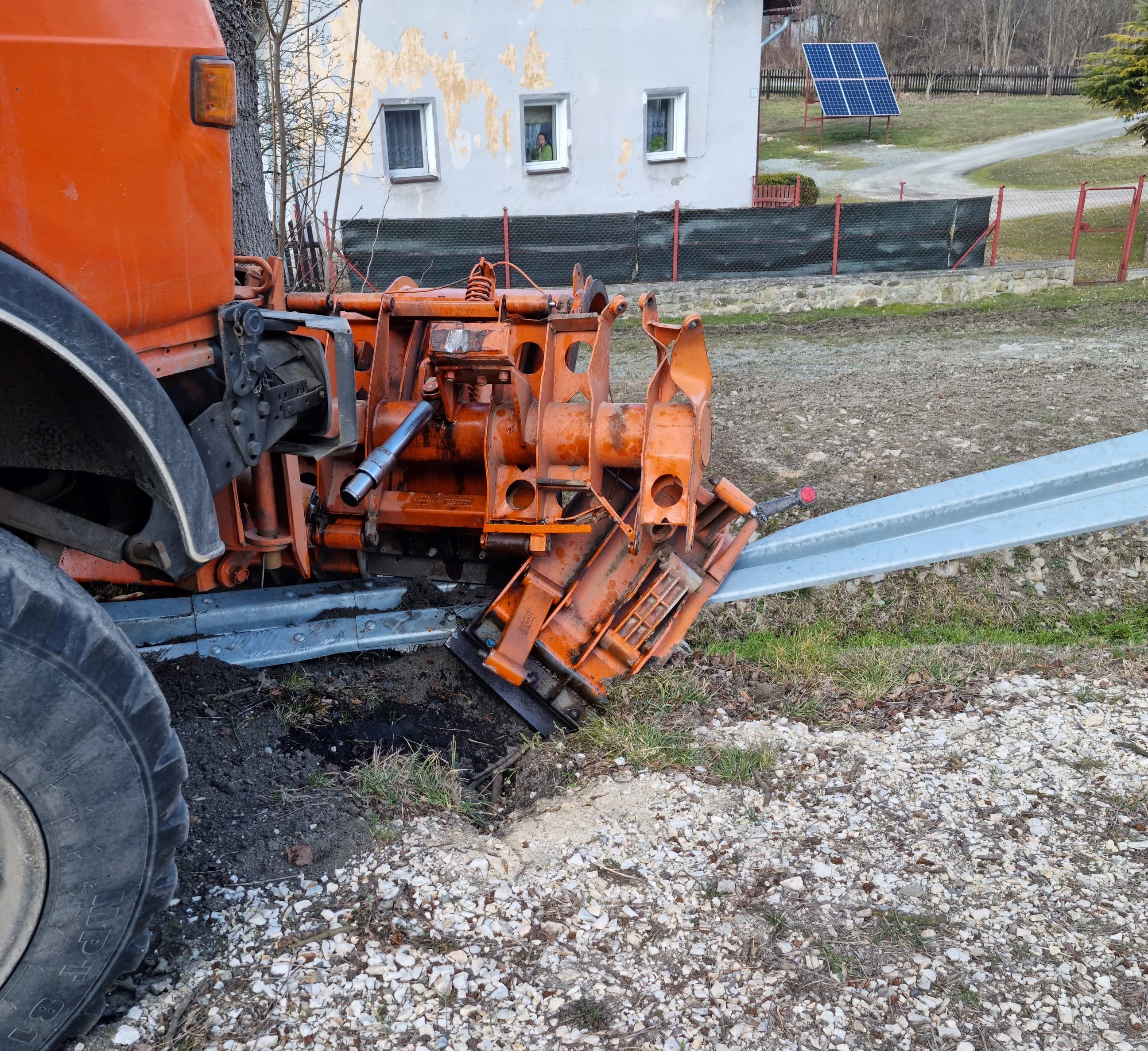 Bystrzyca Kłodzka: 1 osoba trafiła do szpitala