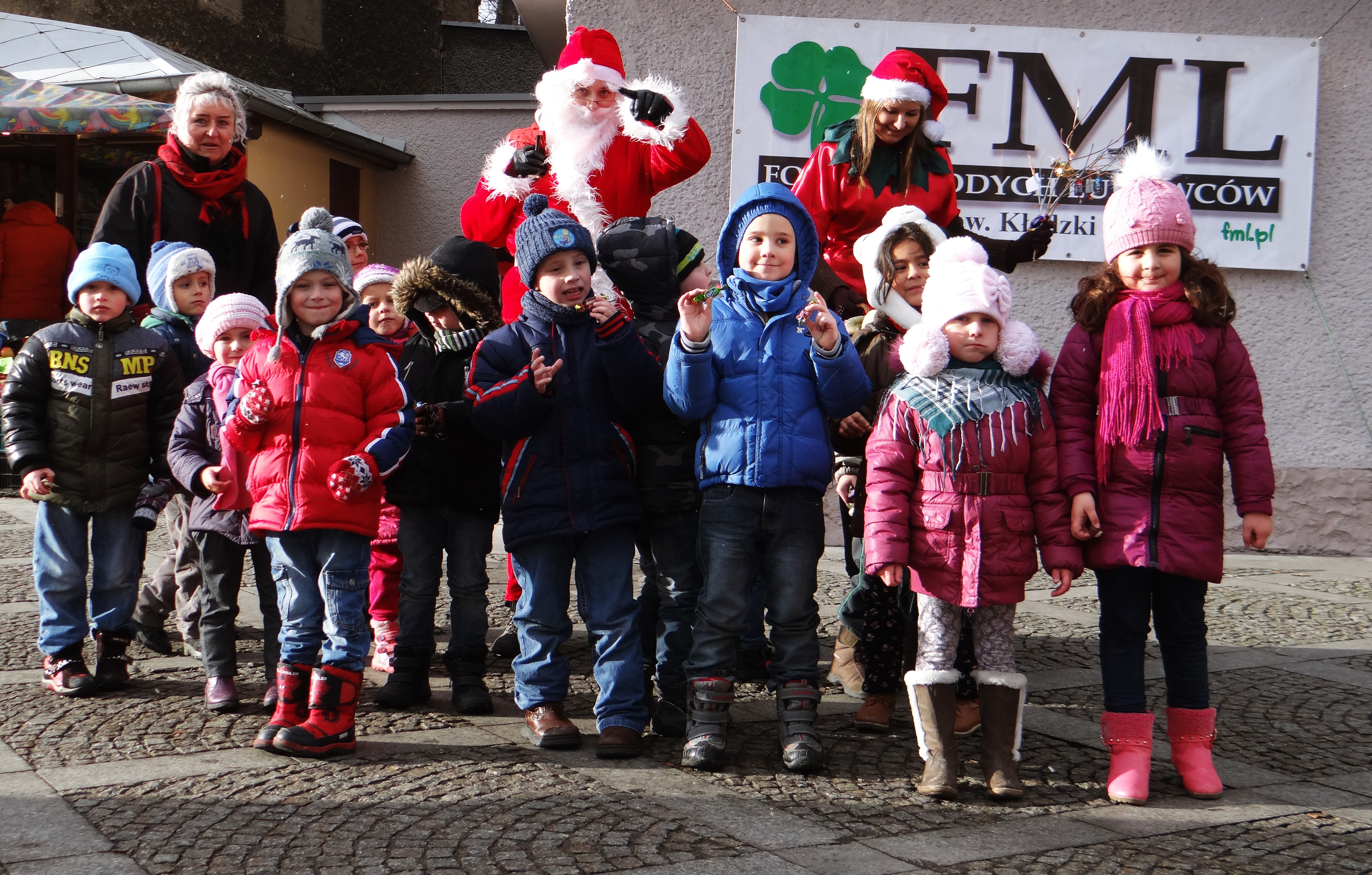 Mikołajowy FML - Zdjęcie główne