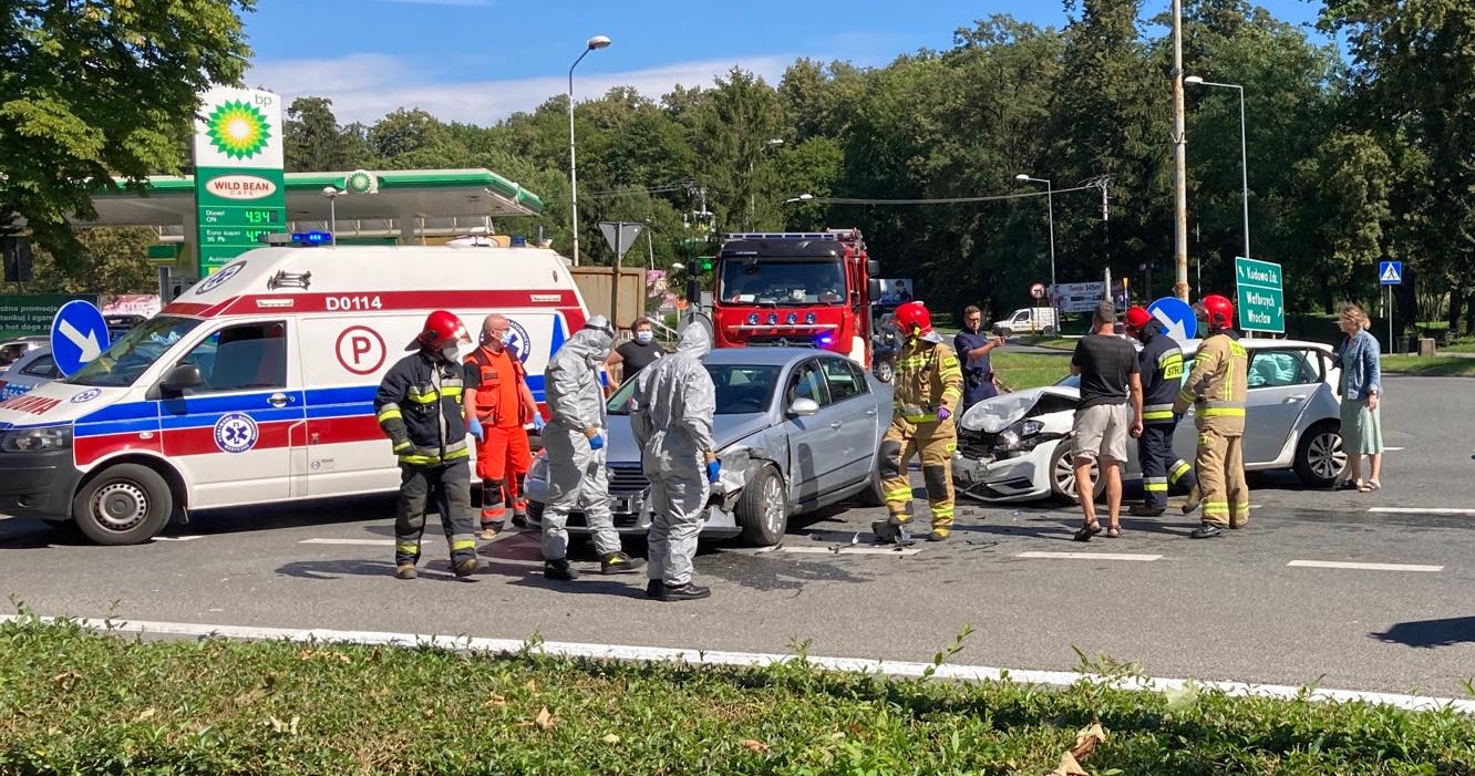 Stłuczka volkswagenów - Zdjęcie główne