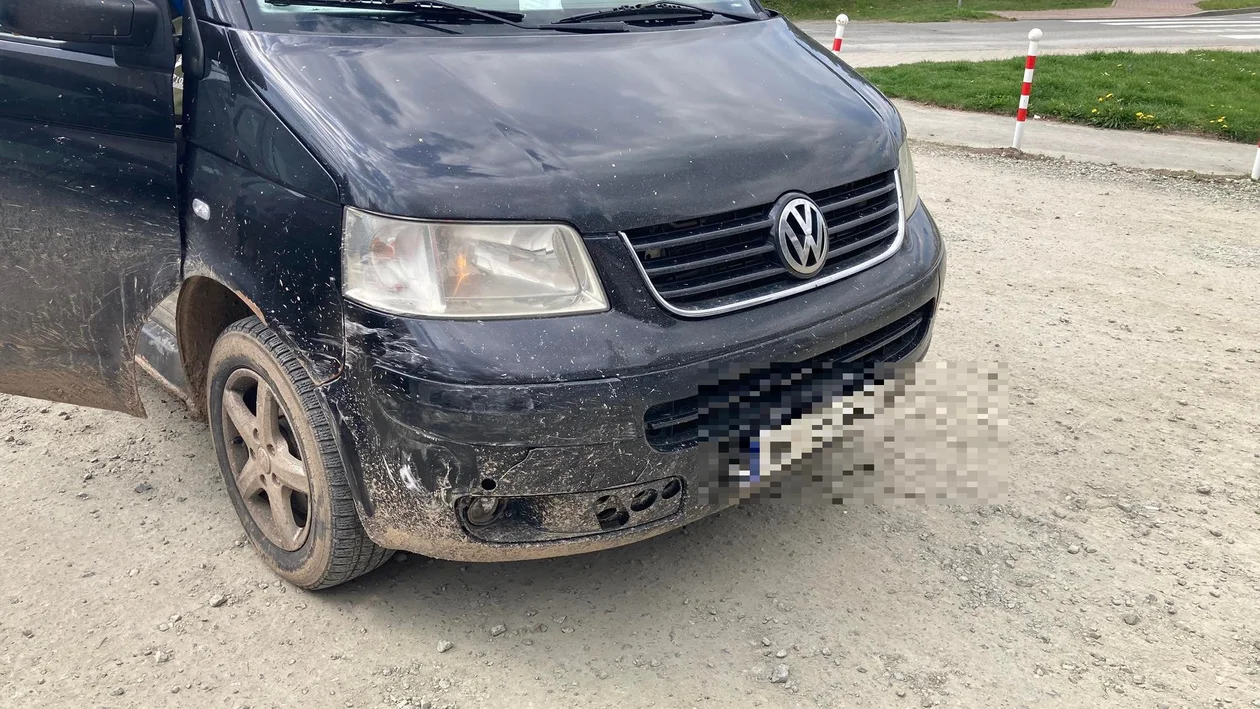 Kłodzko. Kolizja na skrzyżowaniu Zajęczej, Objazdowej i Korytowskiej - Zdjęcie główne