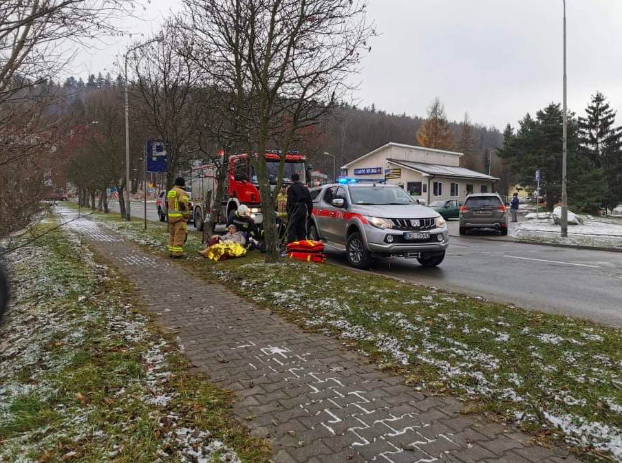 Polanica-Zdrój. Kobieta potrącona przez samochód - Zdjęcie główne