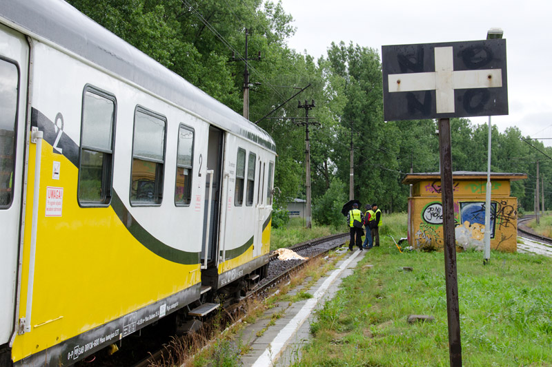 Zwłoki na PKP - Zdjęcie główne