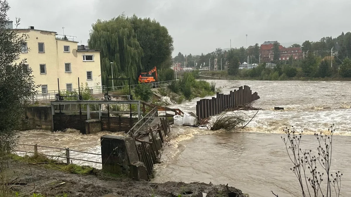 Powodzianie czekają na realną pomoc - Zdjęcie główne