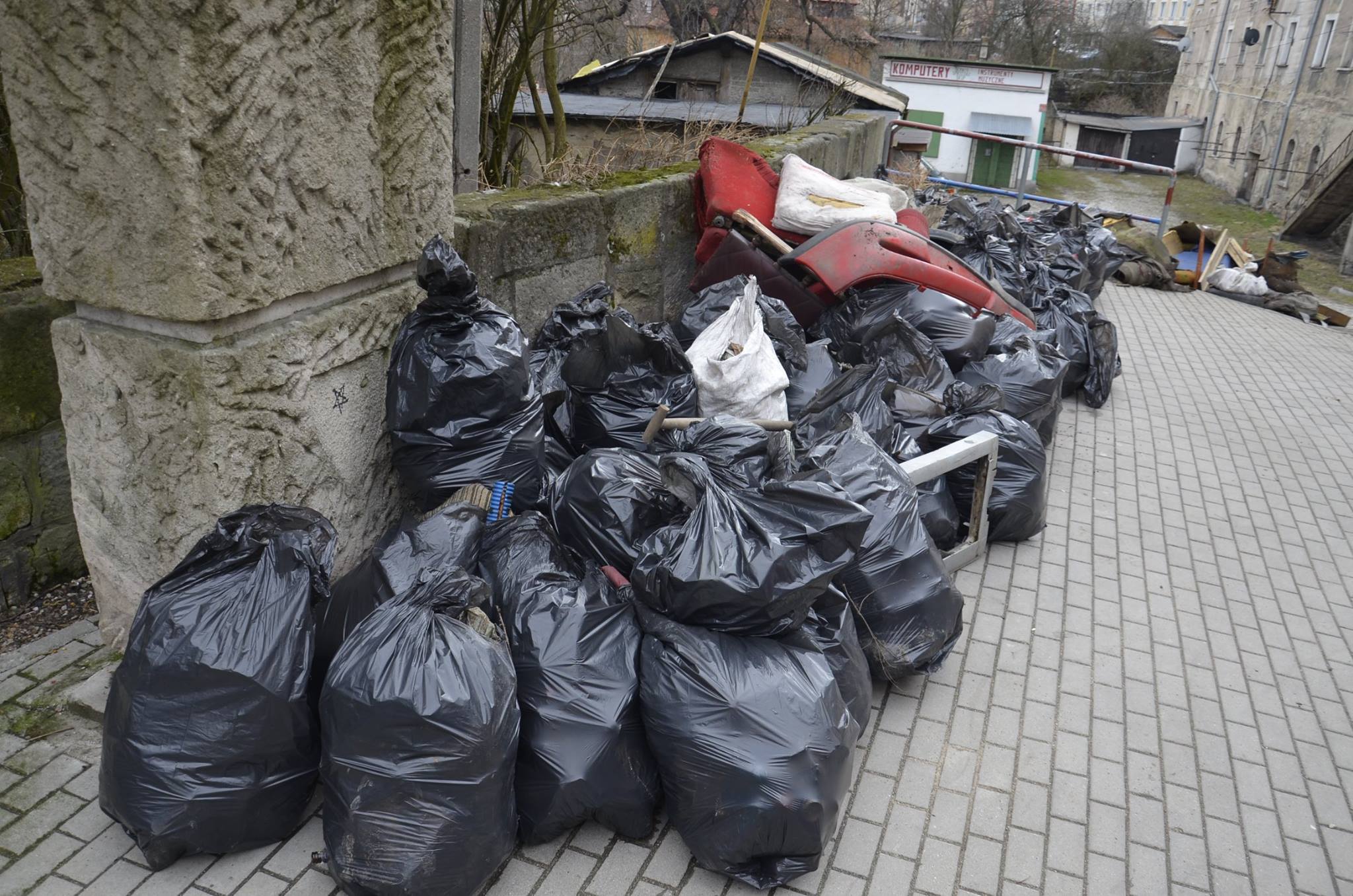 Sprzątanie miasta - Zdjęcie główne