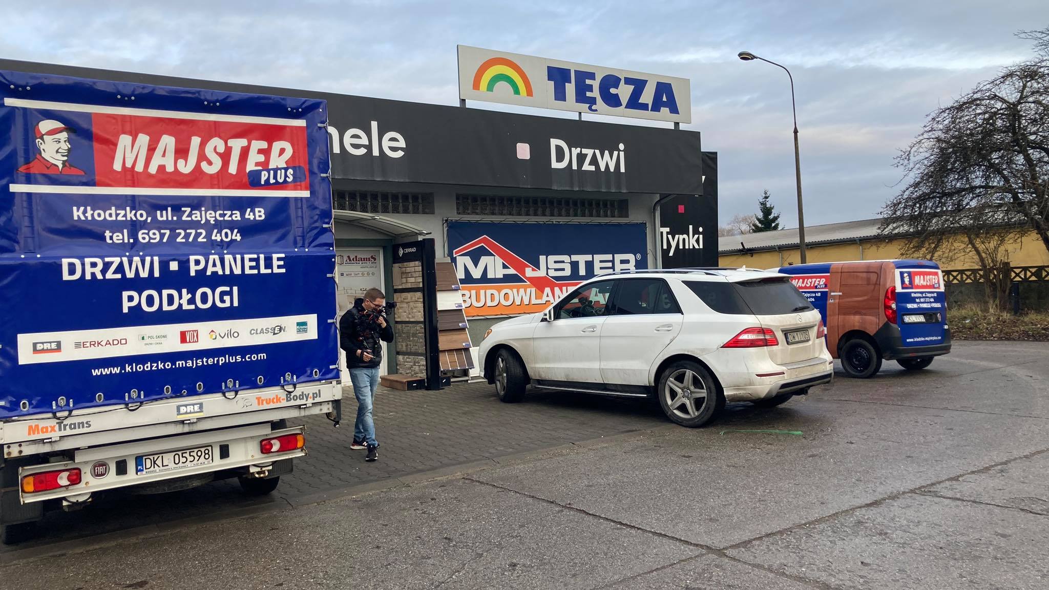 Dagmara Kaźmierska z Królowych Życia wraz z ekipą kręcą odcinek pod kłodzkim sklepem