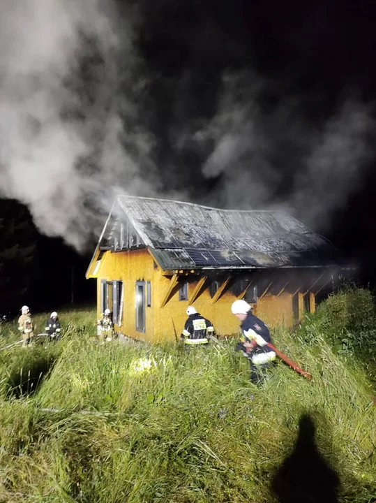 Gmina Lądek-Zdrój. Pożar domku letniskowego w Radochowie - Zdjęcie główne