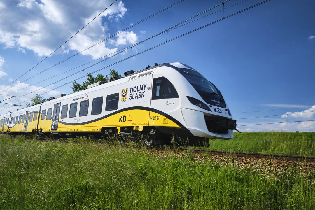 Pociągi we Wrocławiu ze skróconymi trasami od 11:00 do 13:00 – prace saperskie - Zdjęcie główne