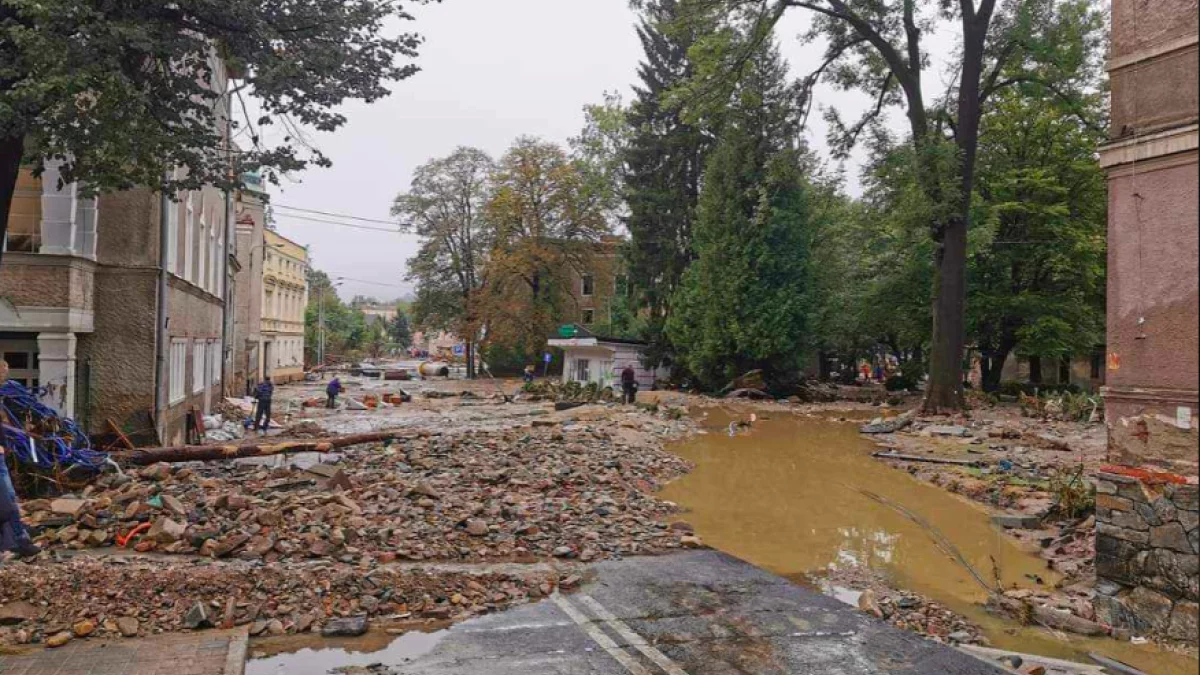 Powiat kłodzki. Trzy śmiertelne ofiary powodzi - Zdjęcie główne