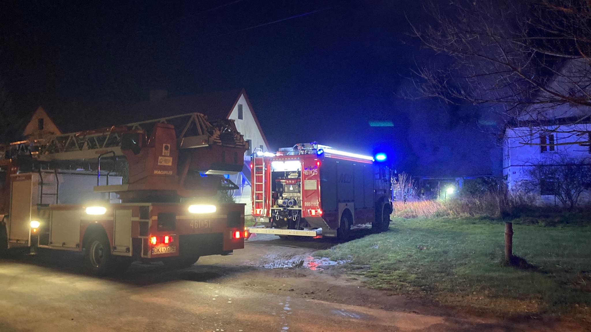 Kłodzko. Pożar pomieszczenia gospodarczego przy Skośnej - Zdjęcie główne