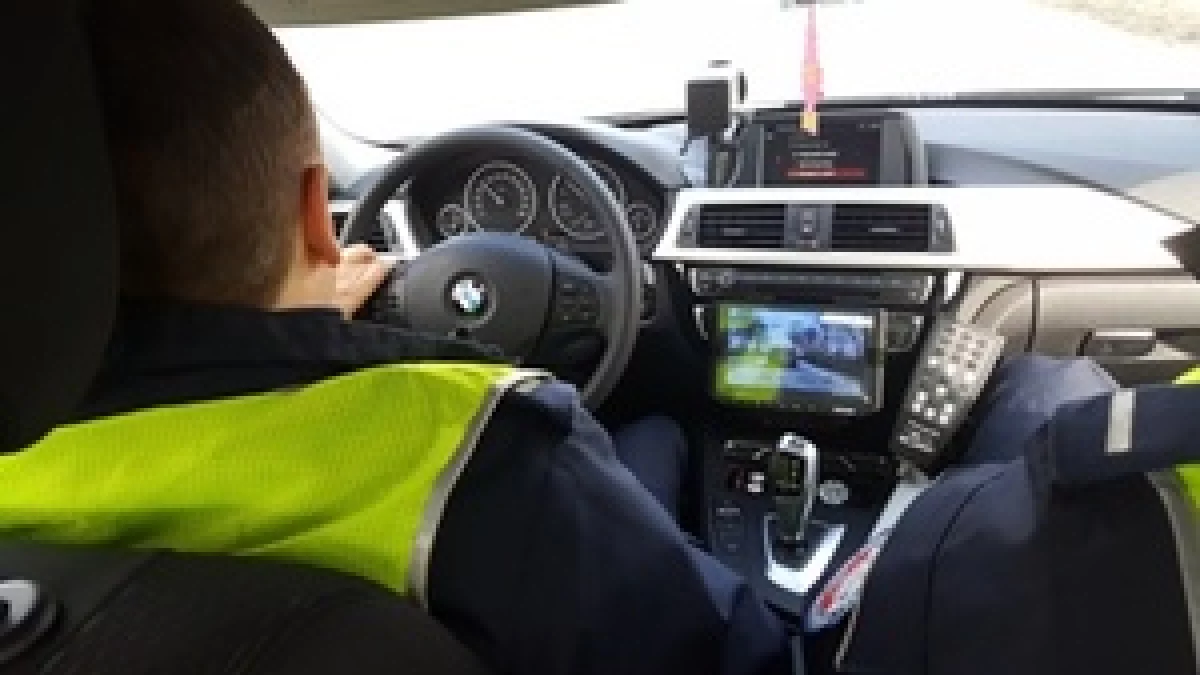 Powiat kłodzki. Policjanci z grupy SPEED zatrzymali pirata drogowego, który na motocyklu pędził z prędkością 101 KM/H