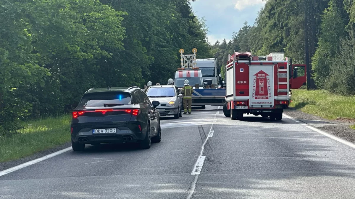 Polanica - Szczytna - kolizja dwóch pojazdów na DK8