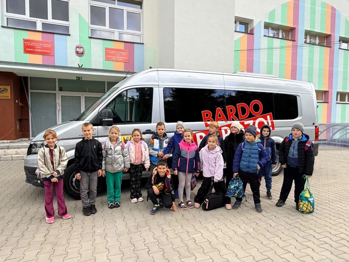 Dzieci z Barda uczą się pływać w Ząbkowicach Śląskich. Ruszyła II edycja „ABC RUCHU – pływam – ćwiczę 2026” [zdjęcia]