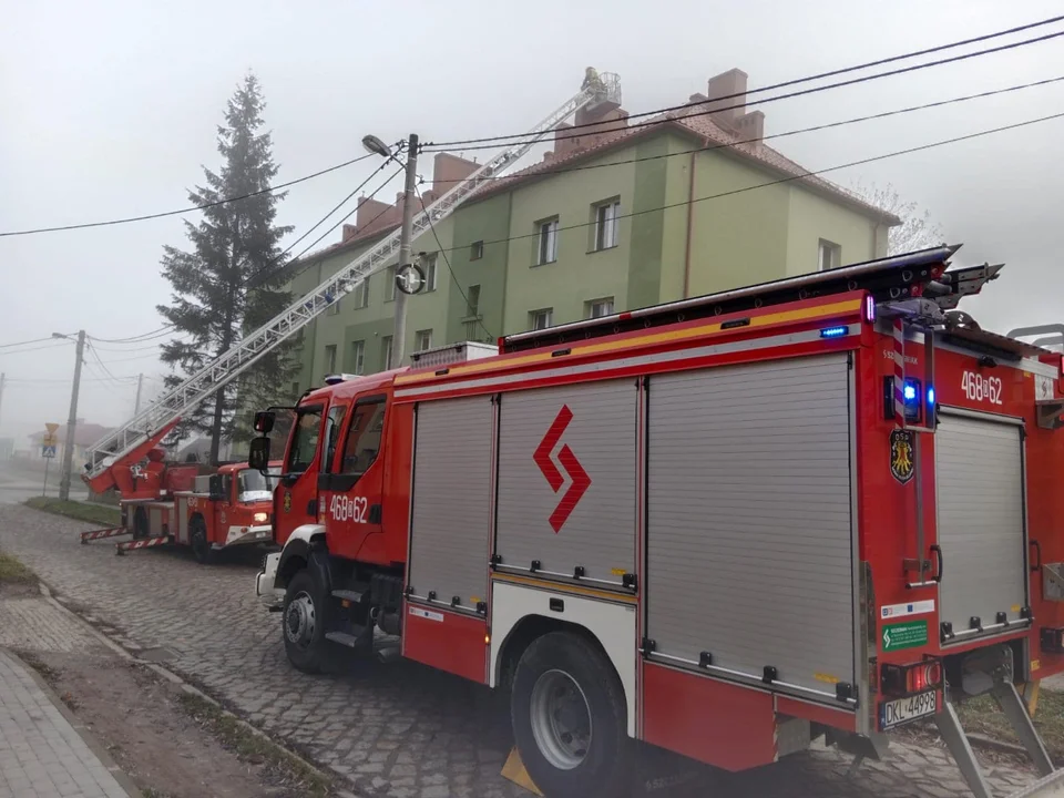 Nowa Ruda. Pożar sadzy w kominie przy ul. Kombatantów - Zdjęcie główne