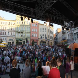 Nowy - stary rynek - Zdjęcie główne