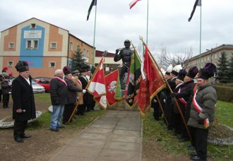 Tradycja zobowiązuje - Zdjęcie główne