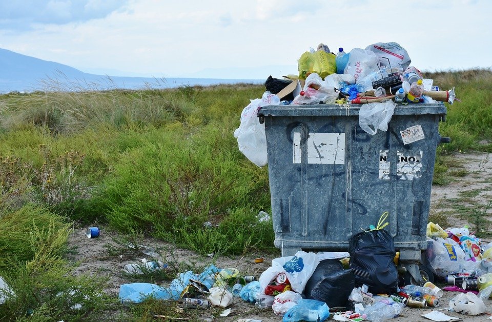Nowa Ruda. Mieszkańców czeka kolejna podwyżka za śmieci - Zdjęcie główne