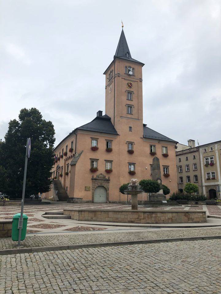 Policjanci u Bednarczyka - Zdjęcie główne