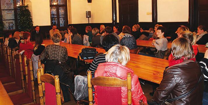 Rodzice i tancerze protestowali w ratuszu - Zdjęcie główne