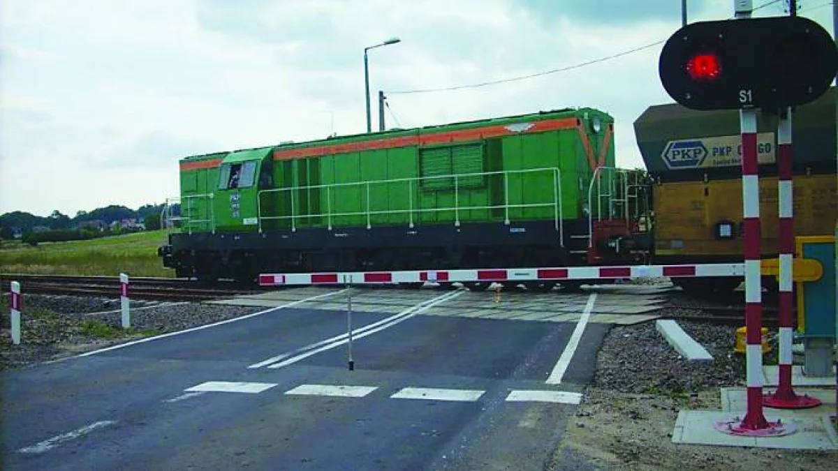 Bezpieczeństwo na torach i drogach. Przejazdy wciąż wymagają uwagi