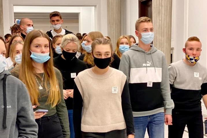 Co Monika Wielichowska z dziećmi robiła w Sejmie? - przesuń w prawo i zobacz zdjęcia