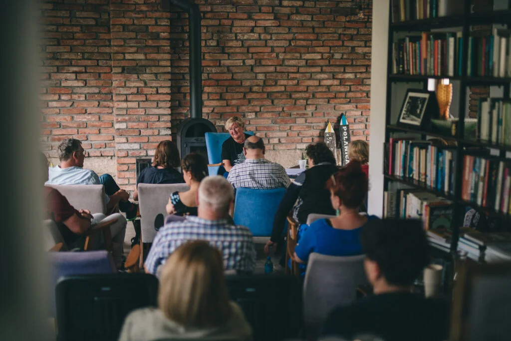 Góry Literatury 2023. Ruszyły zapisy na wydarzenia w ramach Latającego Uniwersytetu Ludowego - Zdjęcie główne