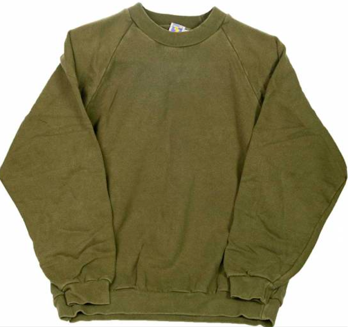 Bluza dresowa – 12,50 zł Bluza w kolorze khaki. Posiada ściągacz pod szyją, na rękawach oraz w pasie. Materiał: bawełna 34%, Poliamid 26%, Wełna zgrzebna 40%.